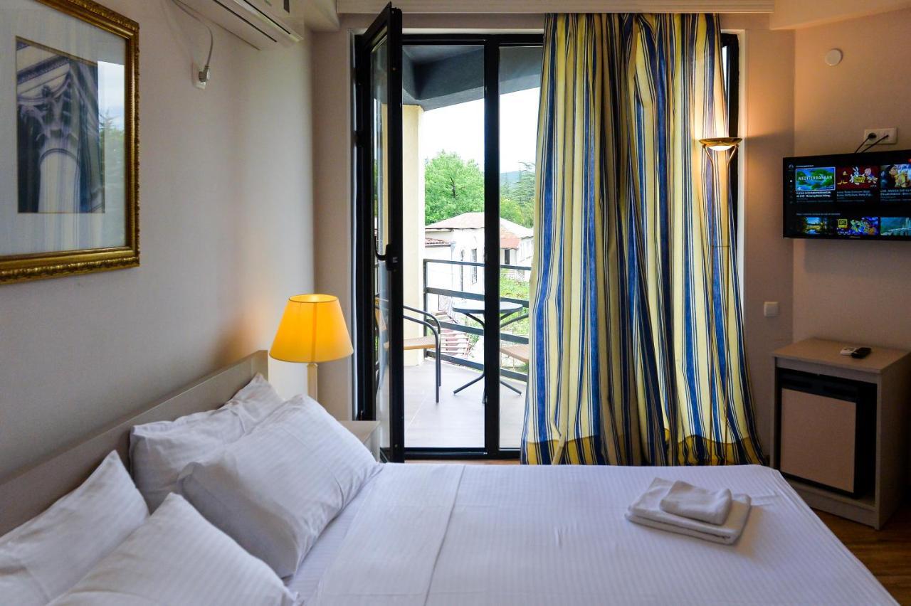 Central Hotel Tskaltubo Ngoại thất bức ảnh